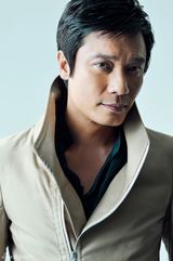 幻灯图：从创世纪到秦始皇 罗嘉良用灵魂塑造经典