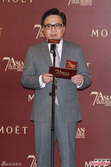 组图：刘德华不知是否受邀央视春晚