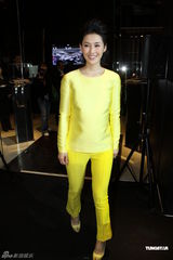 高清组图：刘涛秀白皙香肩 和成龙、F1车手同台