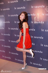 幻灯图：李彩华泰国买楼  Jessica C等名模走秀