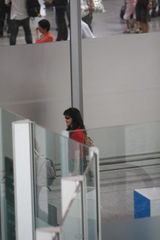 幻灯：刘晓庆机场话别《杨门女将》导演陈勋奇