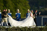 组图：欧洲最美公主下嫁银行家 全球王室盛宴