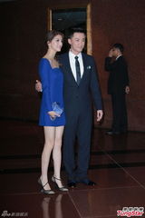 组图：黄百鸣子大婚众星出席 林峰吴千语恩爱