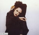 组图：朱莉20岁写真露美腿 插足皮特婚姻因真爱