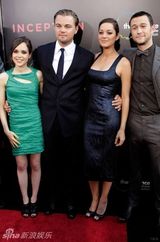 幻灯：《盗梦空间》洛杉矶首映 莱昂纳多左拥右抱
