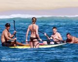 高清组图：卡梅隆-迪亚兹性感比基尼戏水