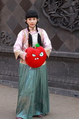 组图：《江山风雨几多情》热拍 杨恭如演绎革命女侠