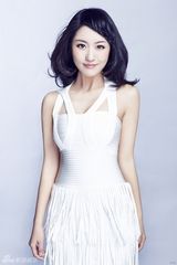 组图：张馨心素雅时尚大片尽显清爽可人