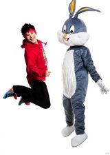 组图：黄伟菁携群星贺新春 许巍周笔畅提前拜年