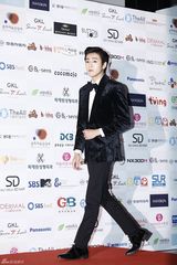 独家高清：李玹雨郑宇等亮相亚洲模特颁奖典礼