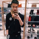 组图：韦唯仨混血儿子帅照曝光 大儿子北大学霸