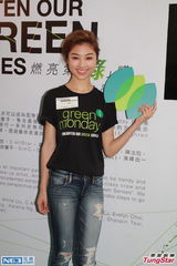 组图：吴千语探班林峰 陈法拉斥绯闻不实