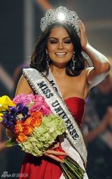 组图：墨西哥小姐当选2010环球小姐 比赛中大秀性感