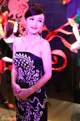 组图：秦岚出席活动大秀烈焰红唇  造型性感抢镜