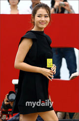 组图：安圣基孙艺珍等公益宣传 呼吁合法下载