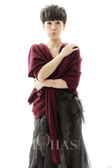 组图：海清最新封面大片曝光 温水女人从容淡雅