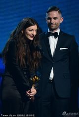 组图：56届格莱美现场表演合集 蠢朋克夺年专