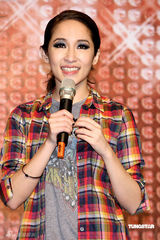 幻灯图集：萧亚轩庆功 表示已完成母亲对其期许