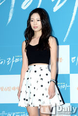 组图：刘智泰处女作《虎尾兰》发布 裴秀彬登场