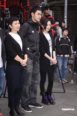 幻灯图集：《艋舺》票房过两千万 钮承泽携主演还愿