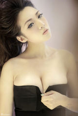 高清组图：童颜萝莉闪闪maity性感写真爆乳出镜