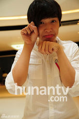 组图：快男选手酷似李敏镐 为选秀放弃剑桥