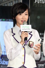 组图：乃木坂46台湾代言吸金 吸引大批宅男粉丝