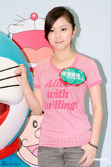 幻灯图：G.E.M.青春阳光 为多啦A梦站台造势 