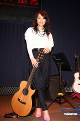 幻灯：蔡健雅生日与歌迷同乐 生日愿望开巡回个唱