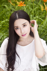 组图：《笔仙2》章婷婷上演最美女鬼