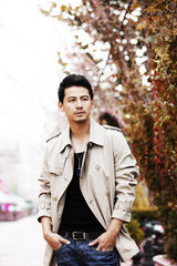 组图：钱泳辰冬日型男写真 尽显冷都男魅力