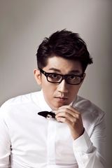 组图：金志文新专辑写真简约时尚 变身精致潮男