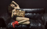 高清图：超模弗莱娅-埃里克森时尚大片全裸出镜
