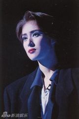 组图：天海佑希46岁生日 宝冢男角剧照大放送