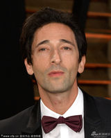 组图：奥斯卡晚宴养眼 可儿秀半球龙女大露背