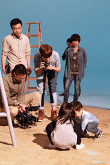 组图：何韵诗3月推新国语专辑 吴青峰包办歌词