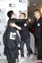 组图：邓丽欣遭催婚 赵雅芝否认与汪明荃不和