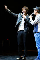 高清组图：韩星李敏镐首开个唱 才华横溢受追捧