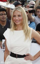 幻灯图集：《危情谍战》德国首映 阿汤卡梅隆似情侣