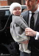 组图：明星宝宝盘点 赵薇女儿潮范儿小七卖萌