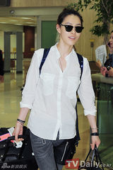 组图：韩团AfterSchool结束日本个唱飞抵韩国