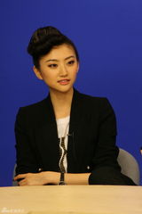 幻灯图集：景甜何润东印小天做客聊《我的美女老板》