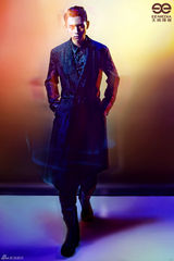 组图：魏晨圣诞大片曝光 炫彩迷幻变潮男