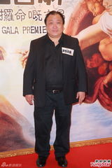 组图：苟芸慧穿黑纱露胸罩 否认与郭富城燃旧情