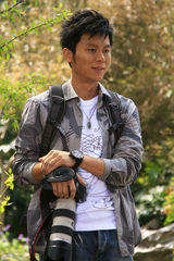 组图：李晨庐山“大练兵” 宝贝相机抢风头