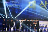 高清组图：第21届首尔歌谣大赏SJ少时等众歌手出席