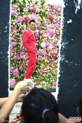 组图：任达华琦琦夫妇档上阵 浪漫粉色唯美风