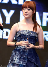 高清图：WONDER GIRLS出席活动演唱人气歌曲