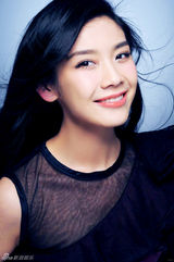 组图：马恺曼美少女写真绽放青春魅力