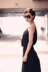 组图：王珞丹全年满档片约不断 戴顶级珠宝捞金